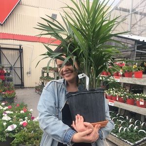 Meet your Posher, Nadia